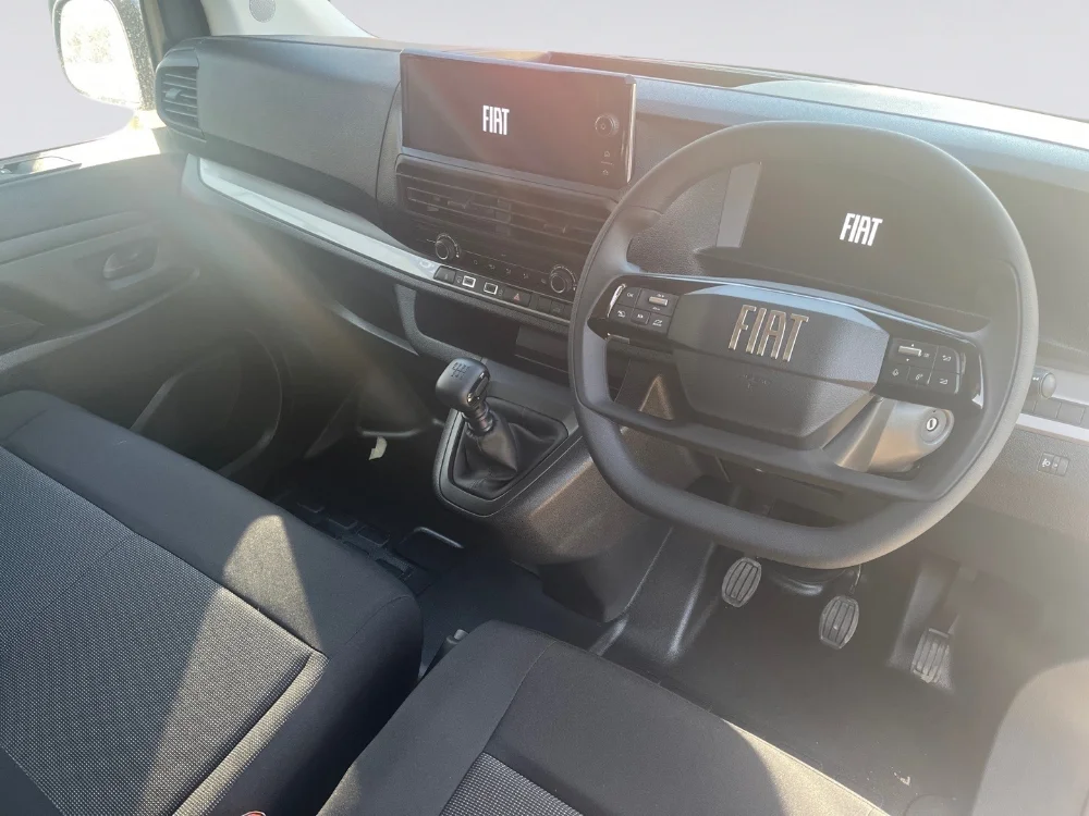 /photos/9301/216b14bf-34e9-e375-dc74-0adb57774984_i1000x750.jpg